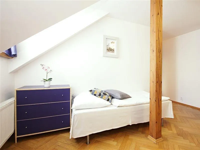 Prague Central Residence 0*,